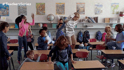Back to school intro animation for the CurationsLA VIBES newsletter.