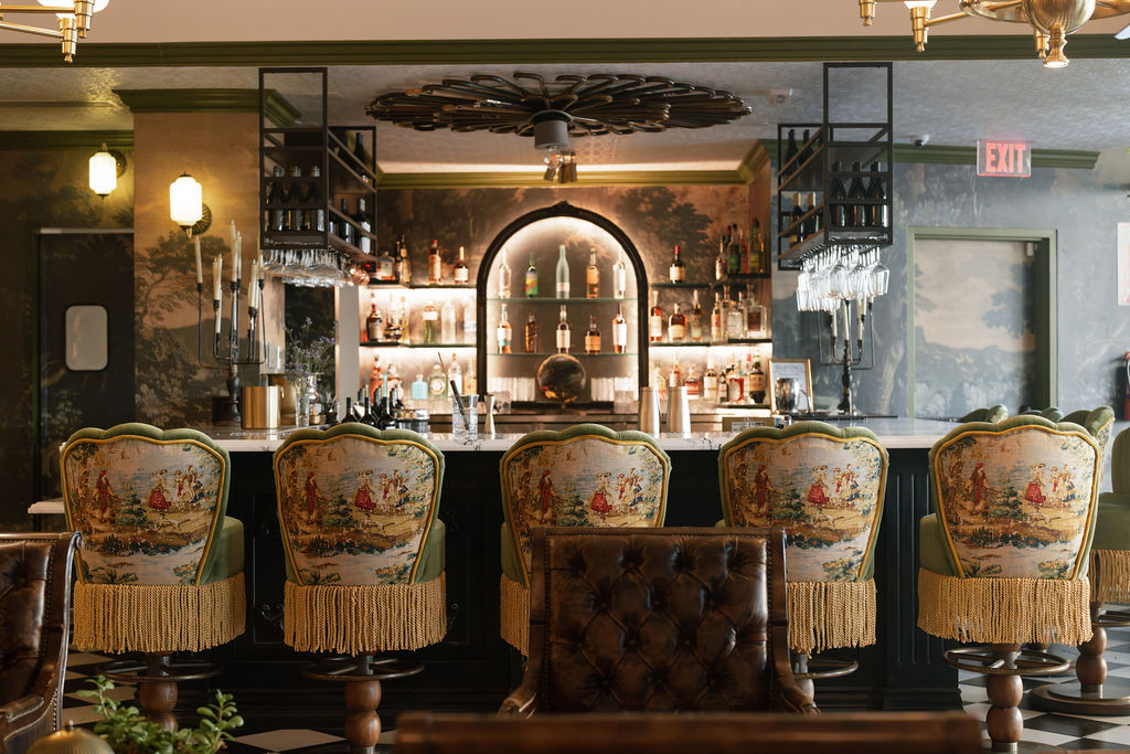 Très LA Bistro & Cafe