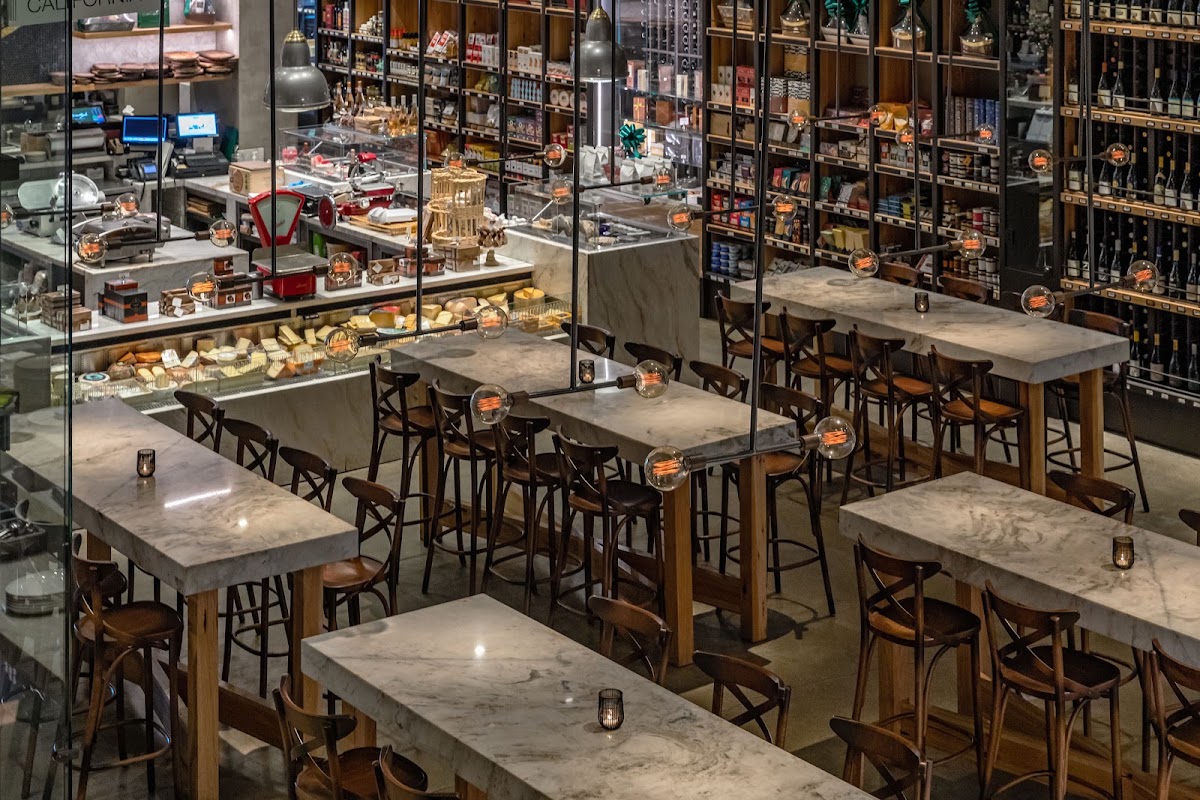 Wally's Santa Monica