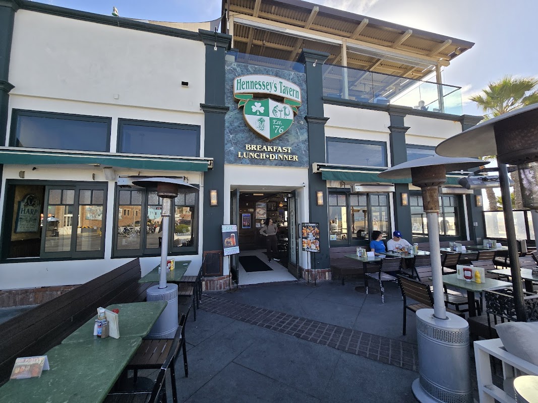 Hennessey's Tavern