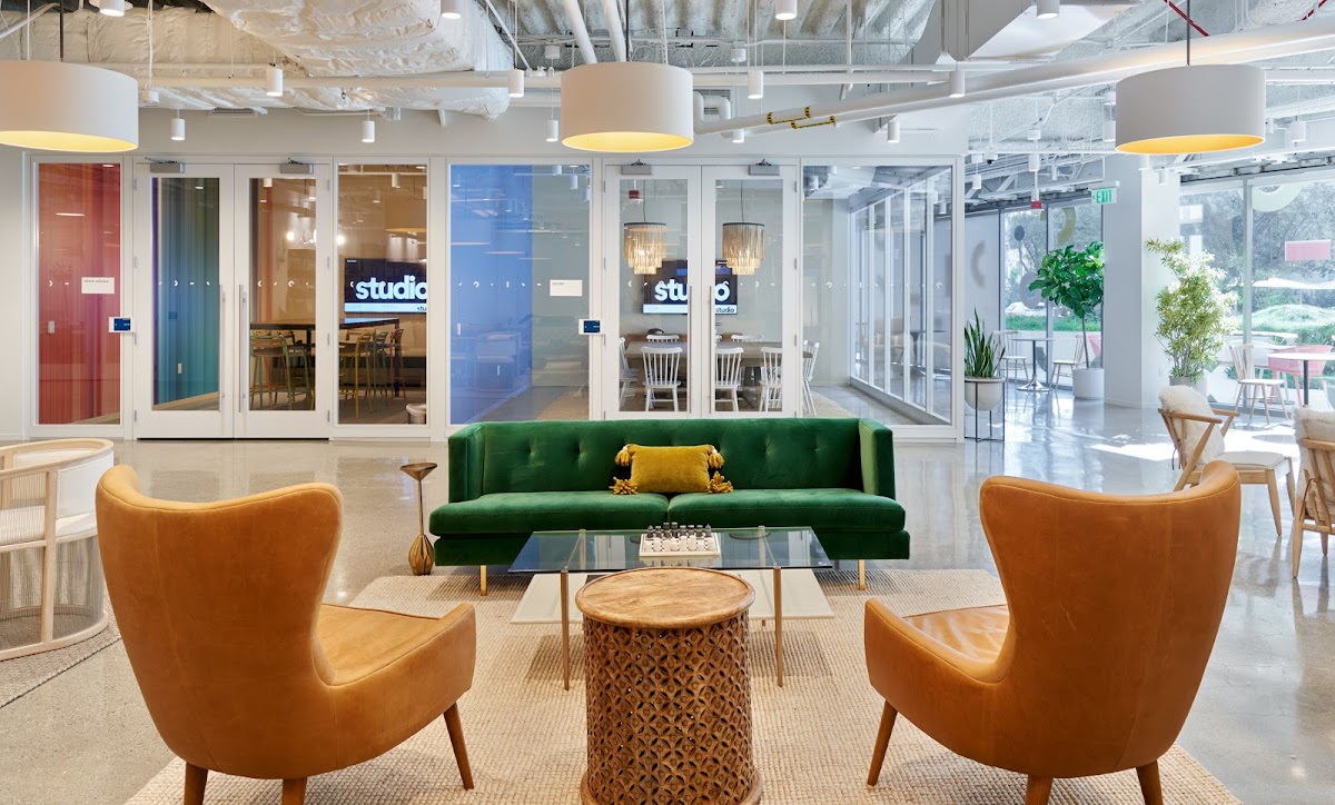Studio Beverly Hills